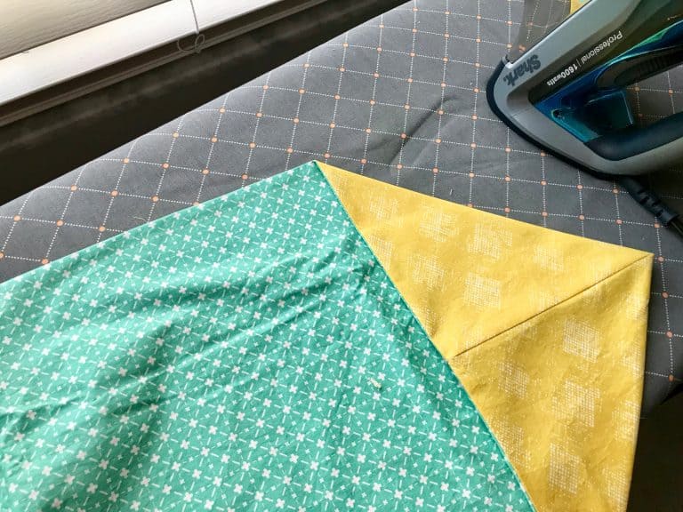 How To Sew a Reversible Table Runner With Pointed Ends PeekaBoo Pages