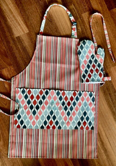 25 Easy and Free Apron Patterns to Sew {PDF Pattern}